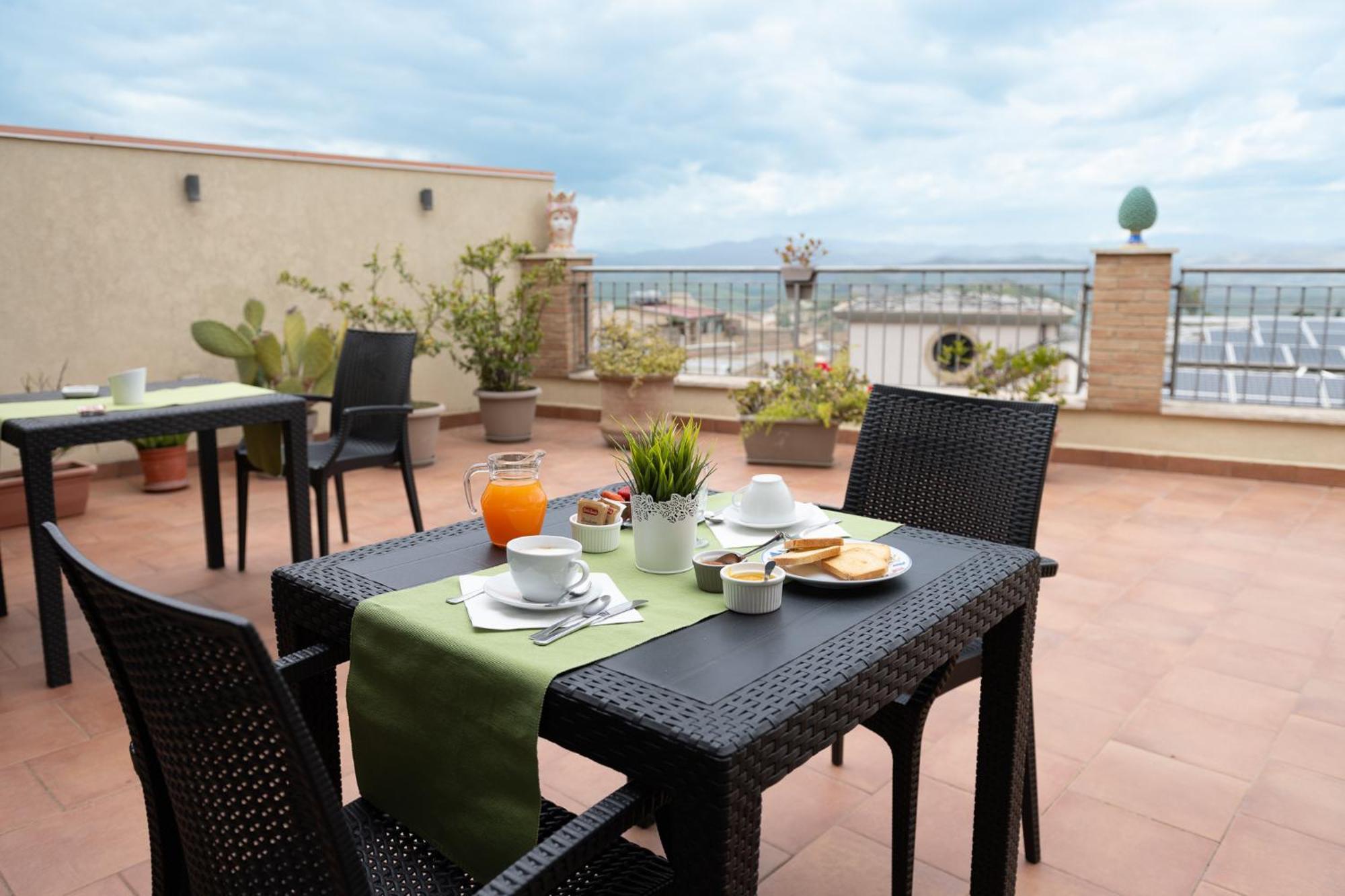 B&B Bella Vista Valguarnera Caropepe Εξωτερικό φωτογραφία